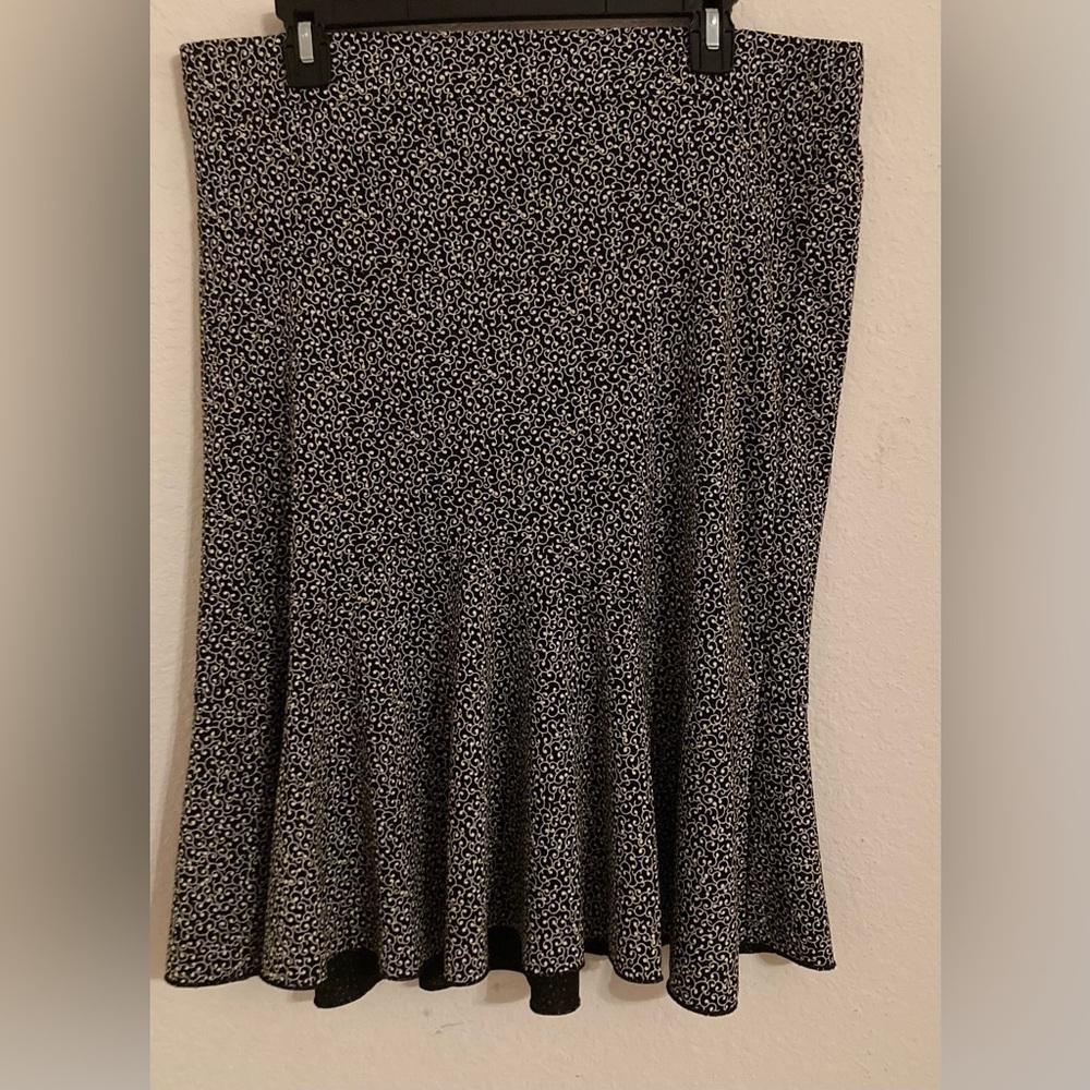 Motherhood Maternity Elastic Waist Midi Skirt size L